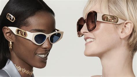 fendi occhiali immagini pubblicità|Fendi Eyewear Spring 2022 Ad Campaign .